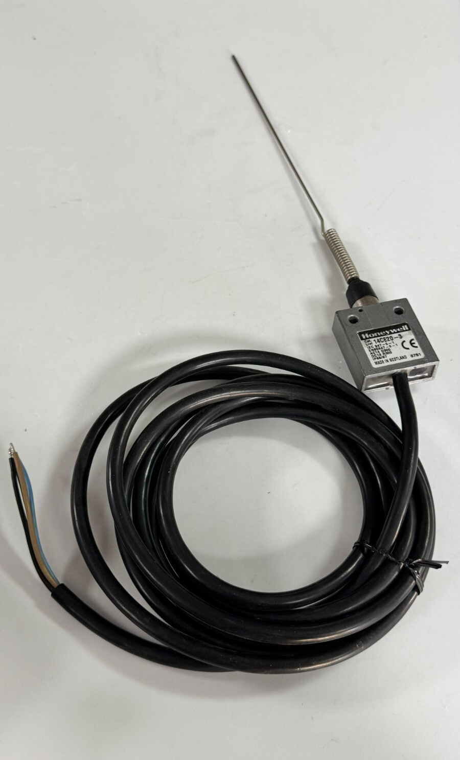 Honeywell 14CE203 Limit Switch |  AC14 D300 | DC13 R300| Made in Scotland0