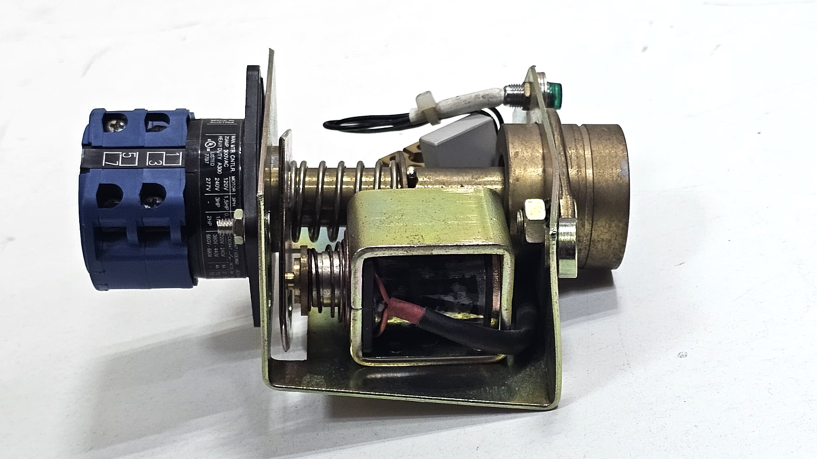 Kraus & Naimer | CA10 |Cam Switch with Attached Solenoid Voltage Unit | 20 A1