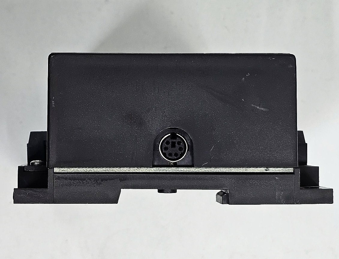 (1 Piece) Satchwell | URC51N101 | Controller | 230V AC | Made in UK5