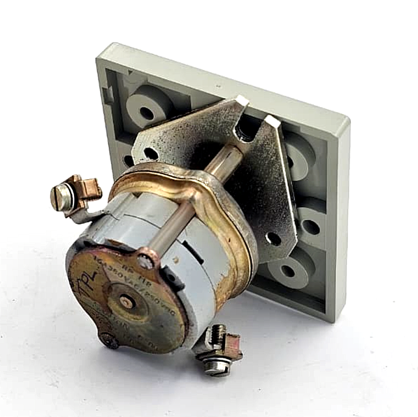 Santon RP 112 Rotary Switch | Made in UK2