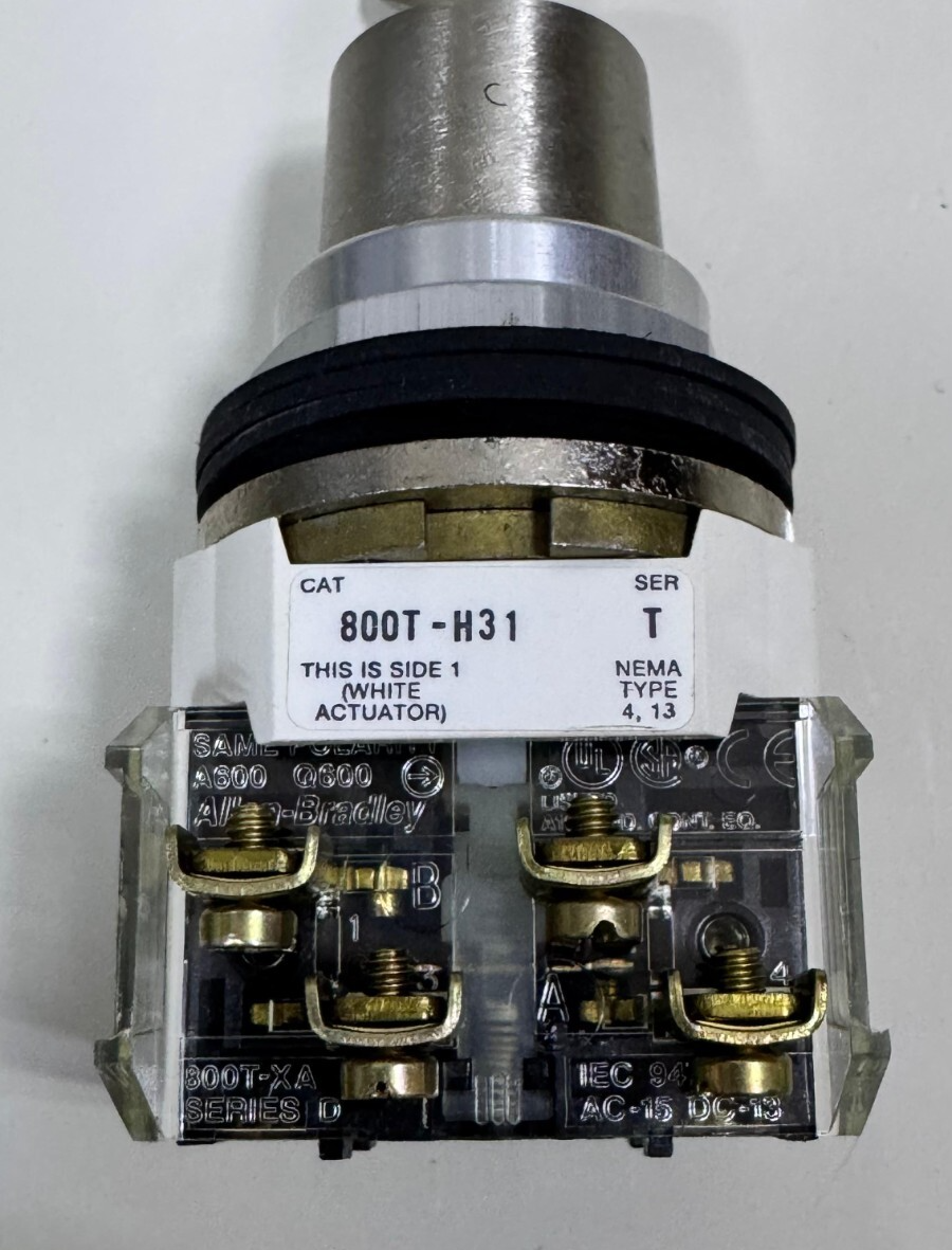 AllenBradley 800TH31B 2Position Cylinder Lock Selector Switch – HeavyDuty,3