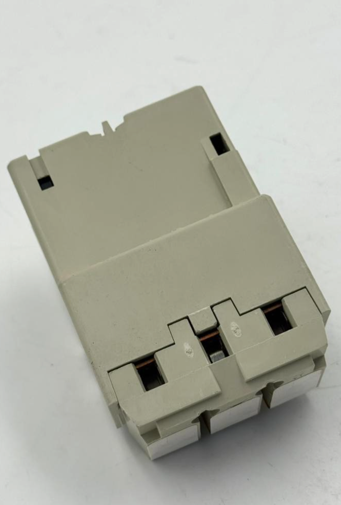Telemecanique LB1LC03M13 Overcurrent Protection Module | 10A | Made in France8
