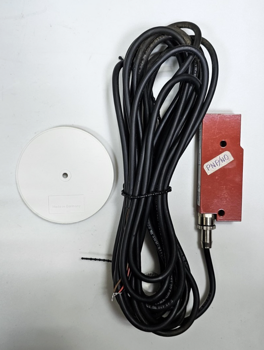 Leuze Electronic PRK 72/4(1) Photoelectric Sensor/Triple mirror |Made In Germany1