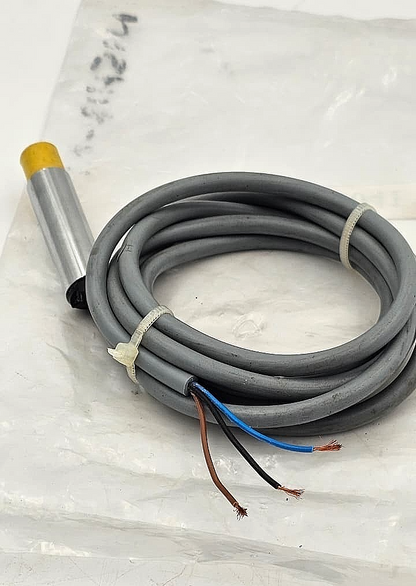 Turck NI5H12AP7 Inductive Proximity Sensor | 5mm Sensing Distance ( 1 pcs )6