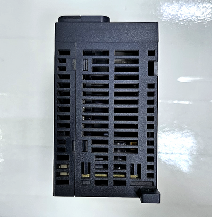 Schneider TM251MESC Electric Modicon Controller | 24VDC 0.9A Power Supply6