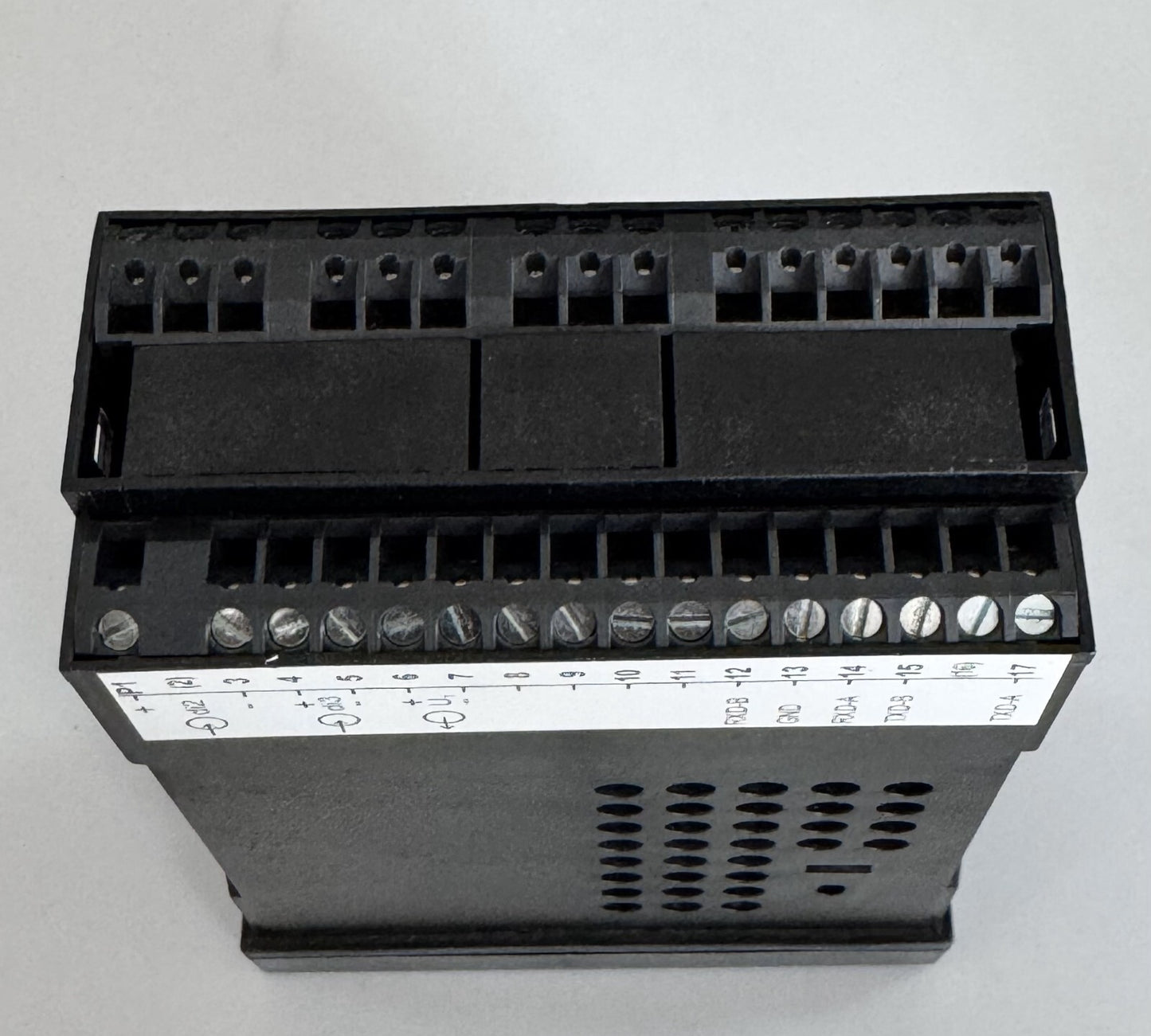 PMA D28011310000000 Digital Temperature Meter – 24V UC | VDC Class 2 - saleem al tamimi electric equipment trading co llc-UAE