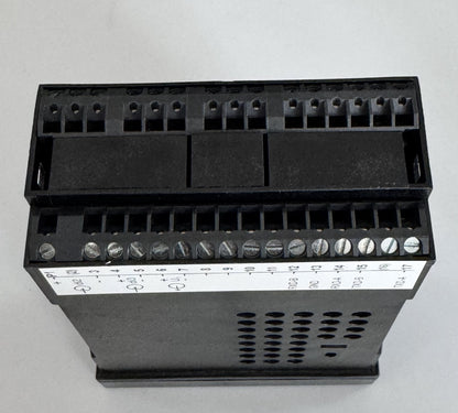 PMA D28011310000000 Digital Temperature Meter – 24V UC | VDC Class 2 - saleem al tamimi electric equipment trading co llc-UAE