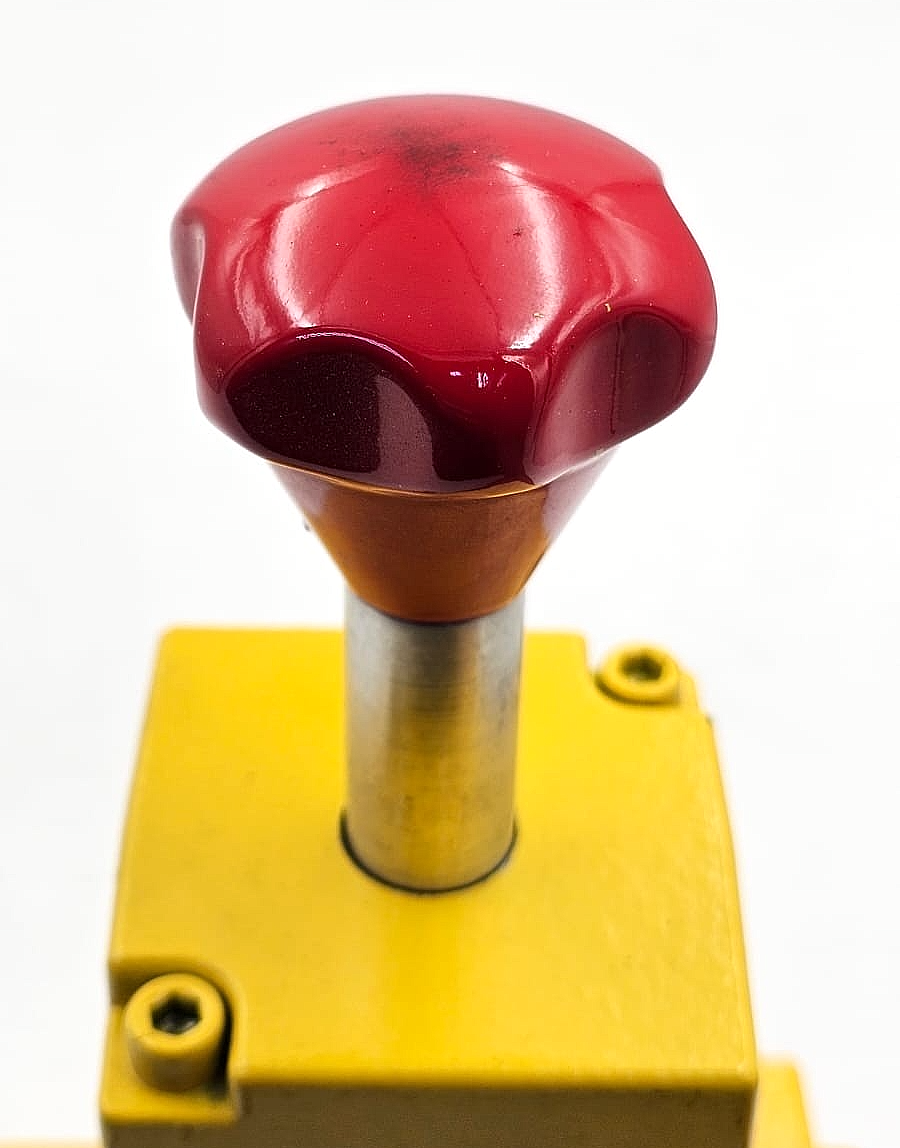 Numatics VT40608HY Manual Lockout Valve6