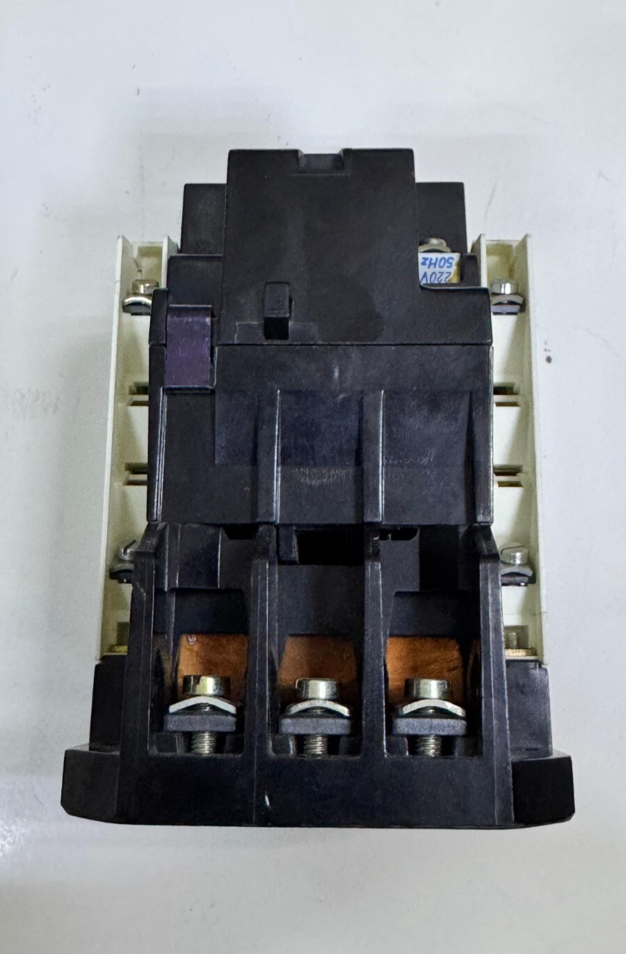 DDR EAW |  IDX 31 | AC3Contactor 22kW, 90A, 380/500/660V, 50Hz1