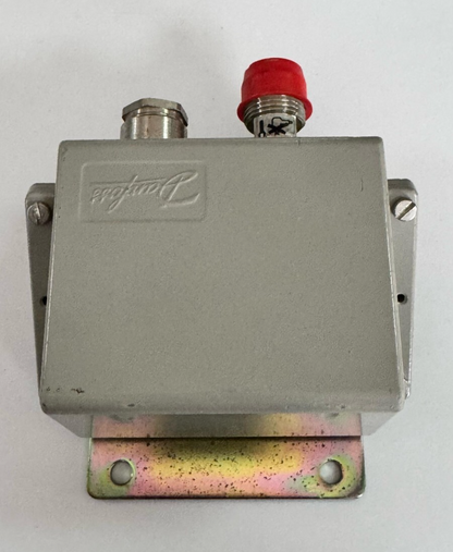 Danfoss EMP2 084G2106 Pressure Transmitter | 04 Bar Range | 8 Bar Max Pressure2