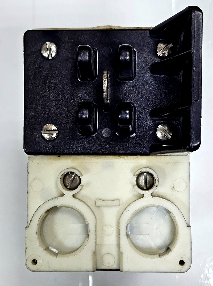 Klockner Moeller |  ZMC10 Pressure Switch | 610A | W 5 Switch3