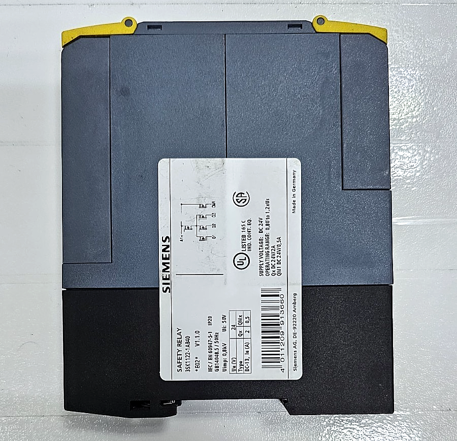 (Sold As Spare Part) Siemens Sirius 3SK11221AB40 Safety Relay | 24V DC2