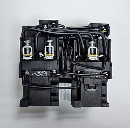 Crabtree CeIcon 57200/OB C30 Contactor | 15kW | 220/240V AC | 50/60Hz7