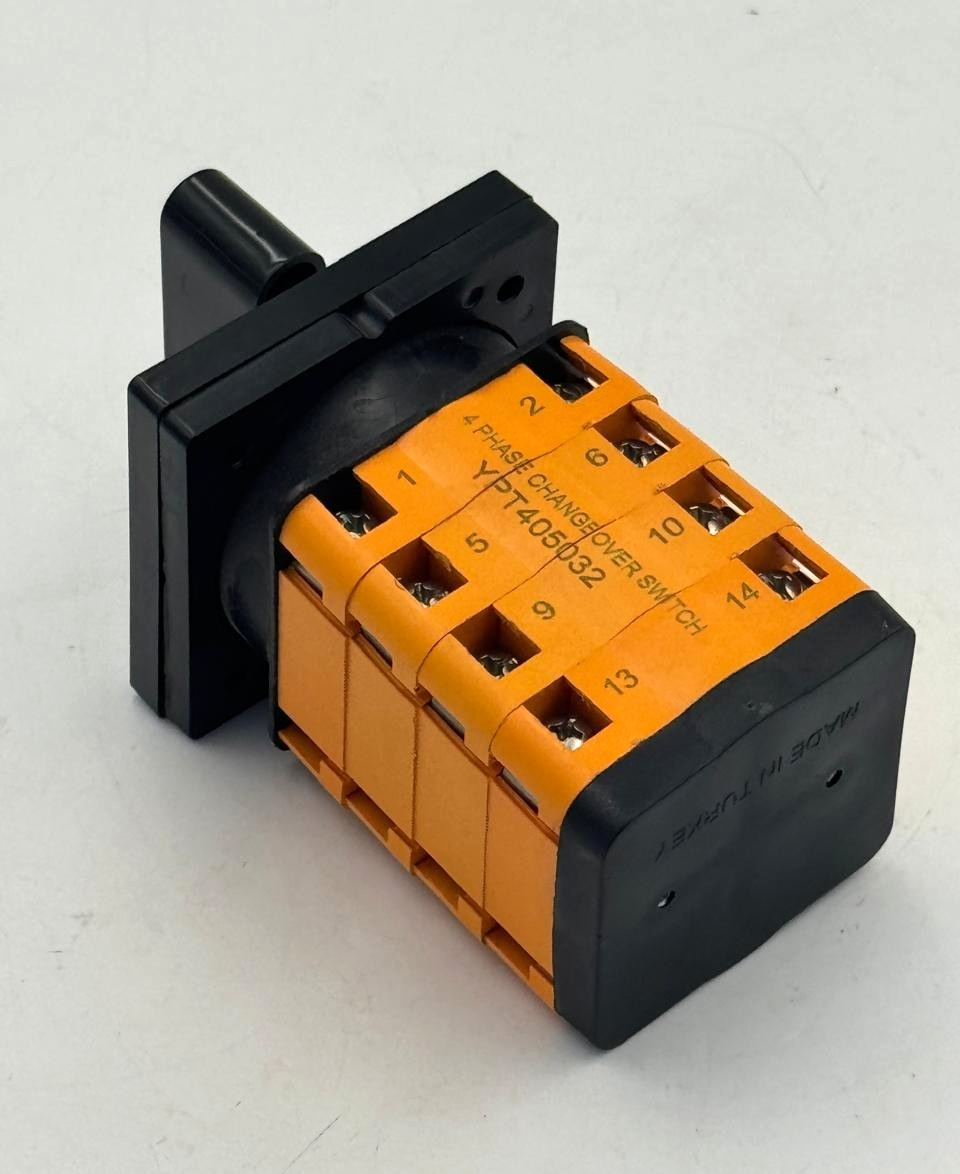 OPAS YPT405032 | 32 A | 4 PHASE | Change over Switch4