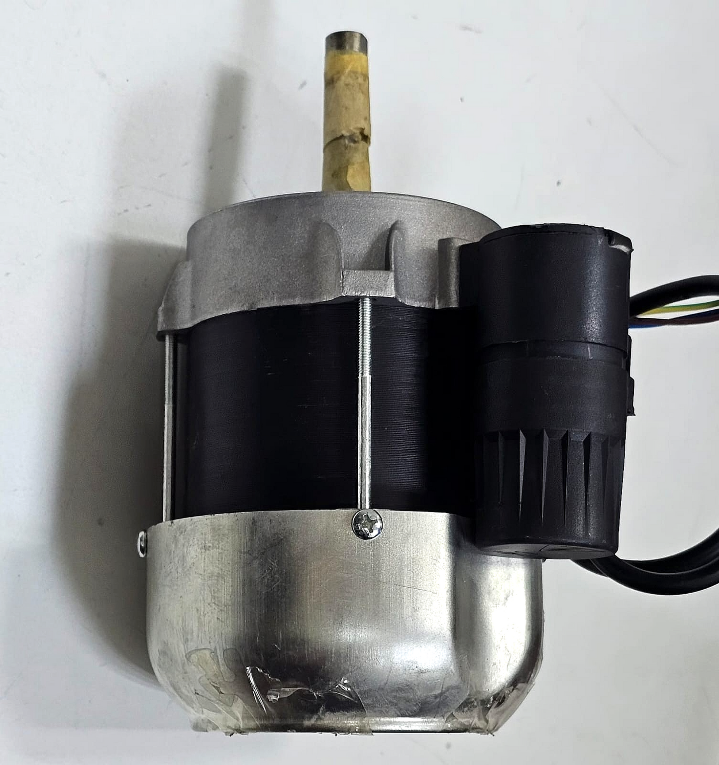Baite | YY11043 Electric Motor | 230V | 0.94A | 2800 RPM7