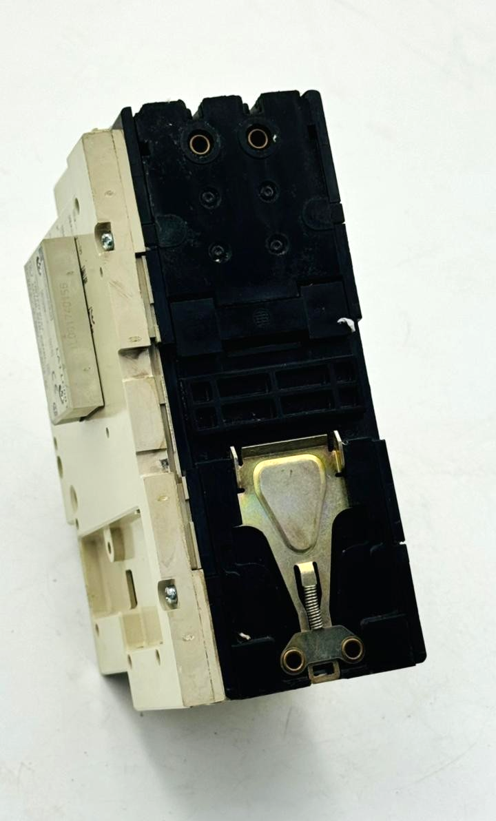 Telemecanique LD4LC130 Integral 32 Motor Starter8