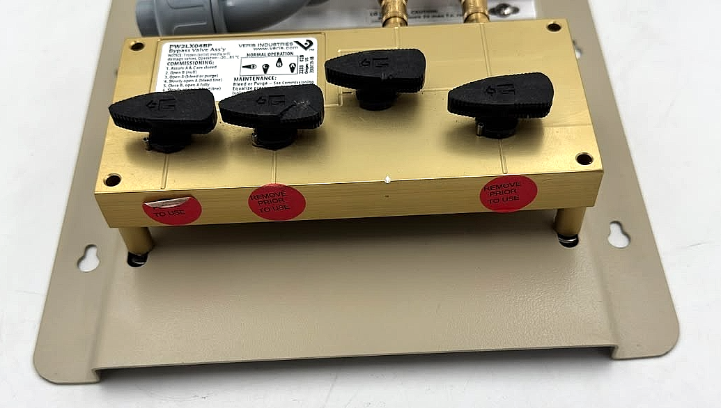 Veris Industries PW2LX04BP Bypass Valve Assembly with Pressure Transducer5