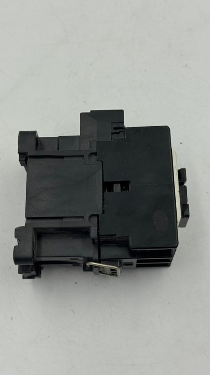 Fuji Electric SC03 Magnetic Contactor | 20A | Made in Japan10