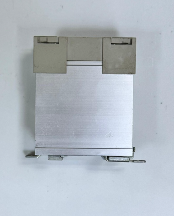 OMRON G32AA40 | Solid State Relay  | 40A | 100–240VAC Load | 5–24VDC Input2