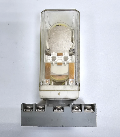 RS 346750/IDEC SR3906U Relay  Socket –110V AC Coil, 11 Pin,10A Made in Japan3