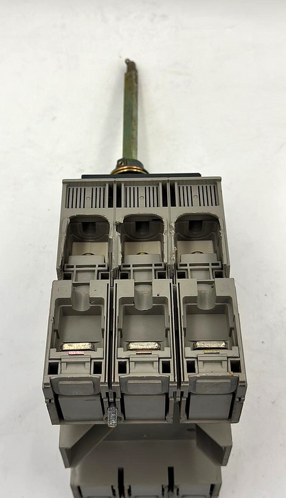 Merlin Gerin NS100-160-250 Circuit Breaker | 250 A 8