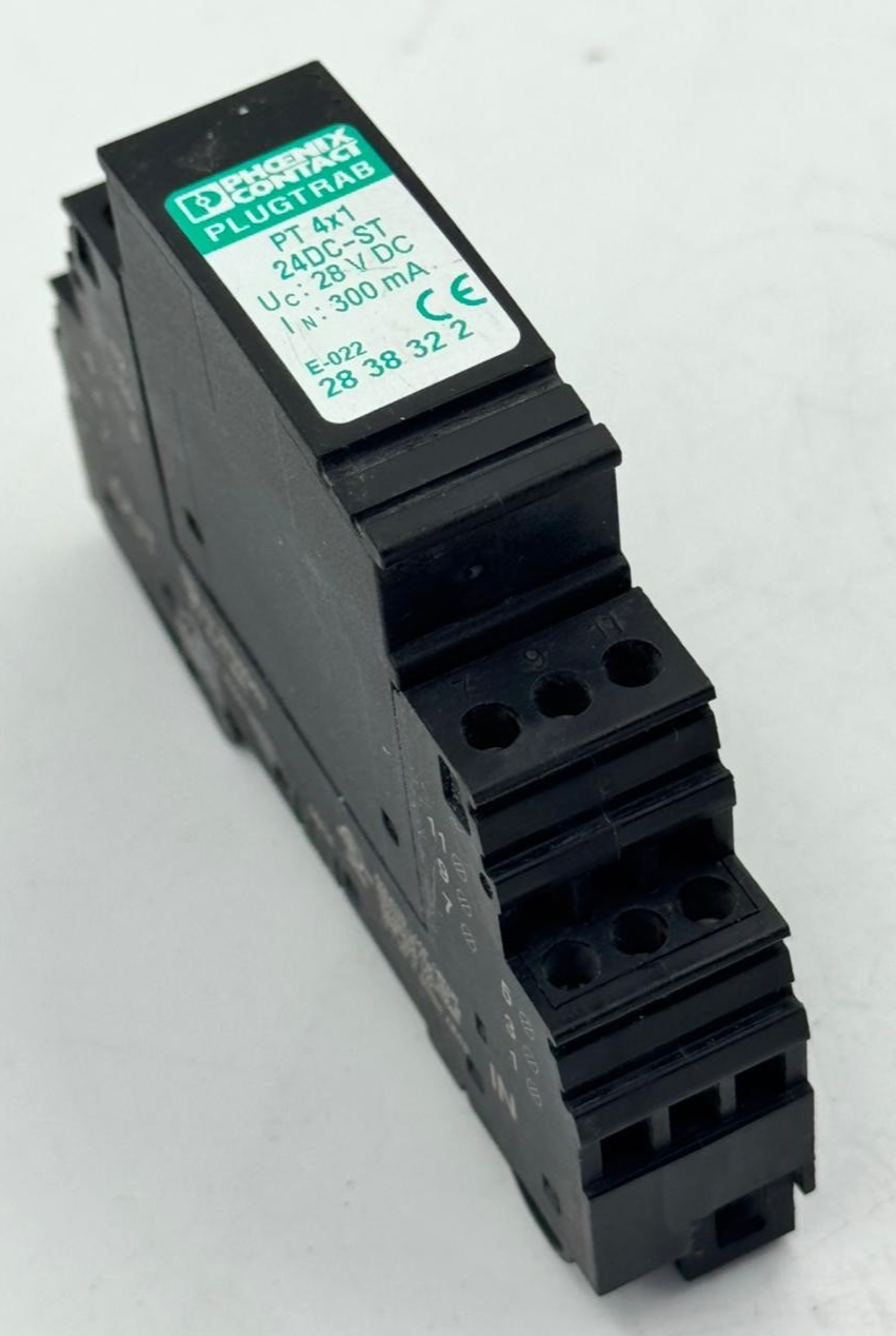 Phoenix Contact PLUGTRAB PT 4x124DCST Surge Protection Plug | 24V DC | 28383220