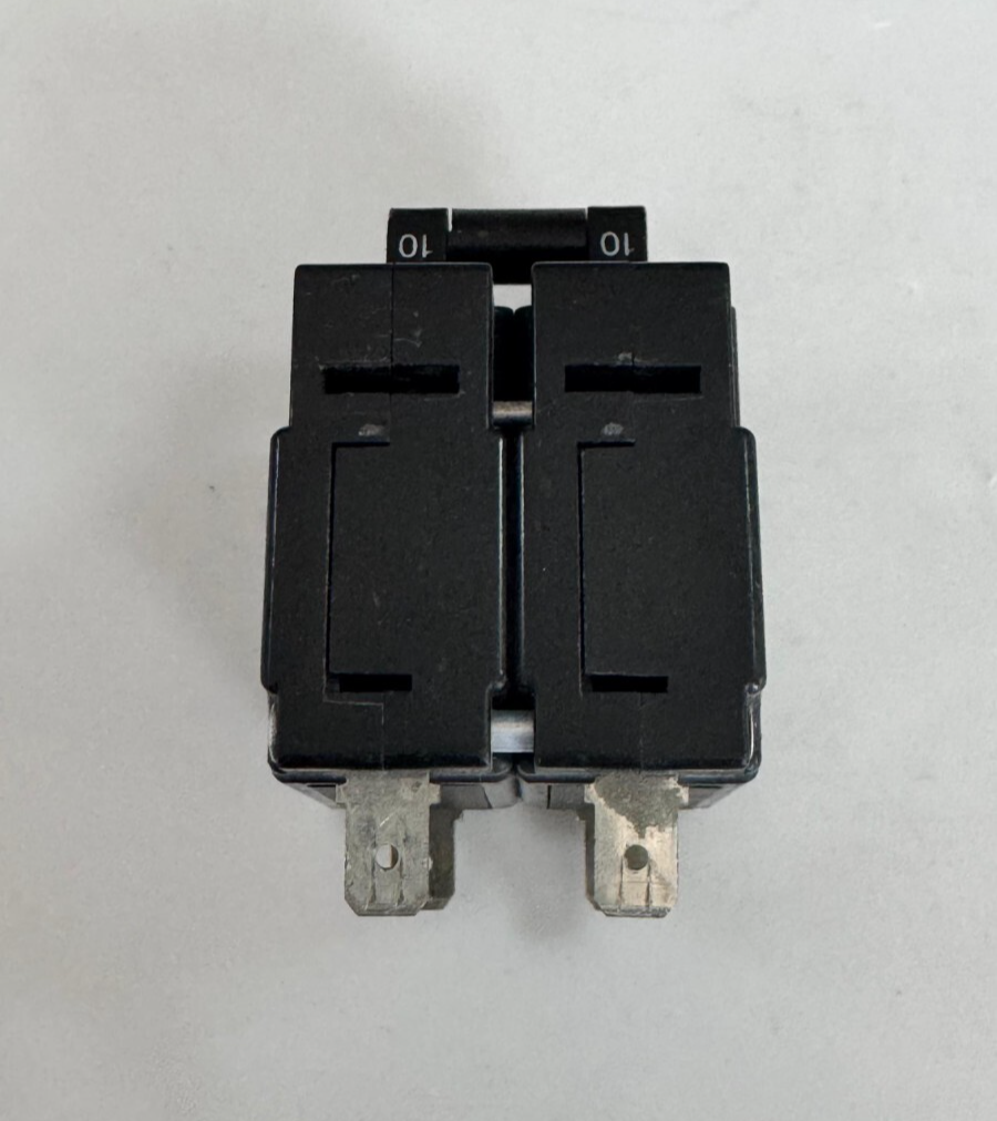 Eaton JA2S Series Circuit Breaker JA2SA3LI04HL | 12 Pole, 10A, 277V,3