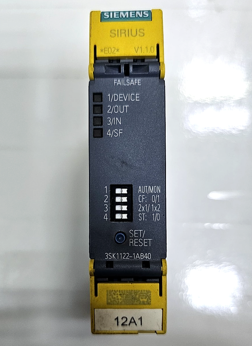 (Sold As Spare Part) Siemens Sirius 3SK11221AB40 Safety Relay | 24V DC1