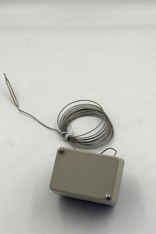 JUMO ATH2 SurfaceMounted Thermostat | Temperature Controller | Made in Germany6
