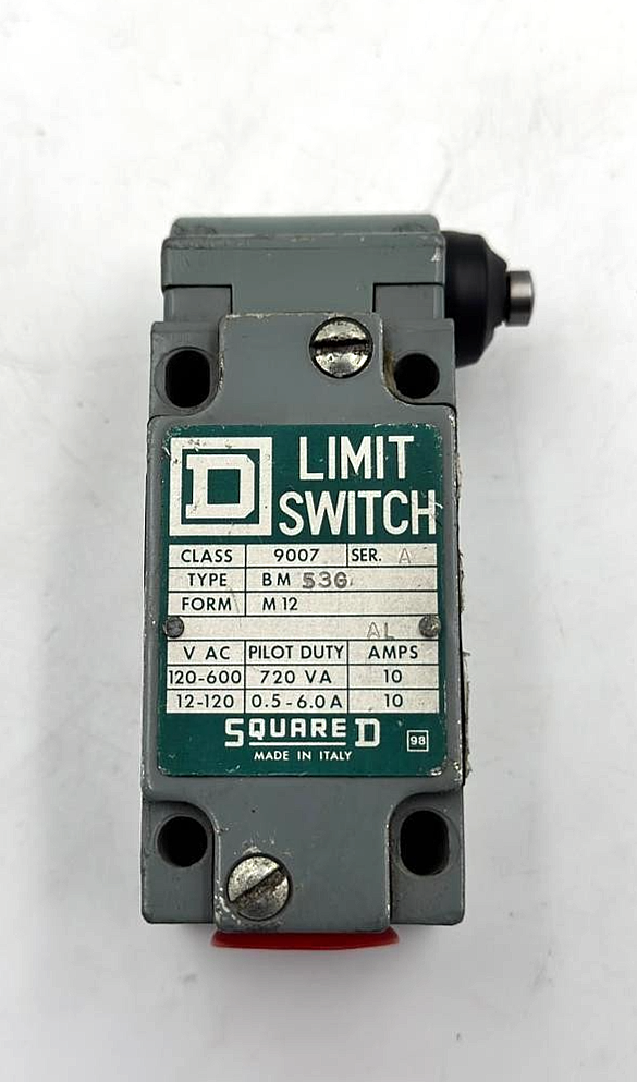 Square D BM536 Limit Switch 600V | Made in Italy 0