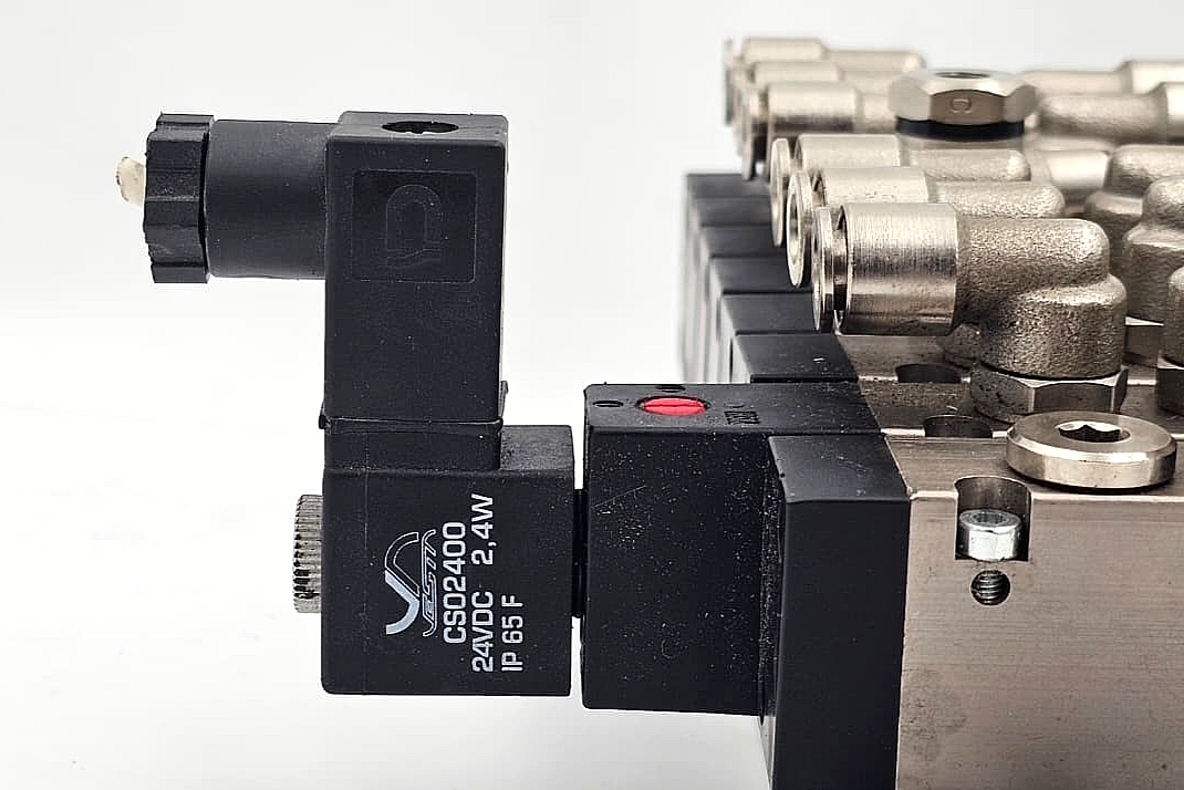 Vesta K52W1018 5/2Way Pneumatic Solenoid Valve | Made in Italy4