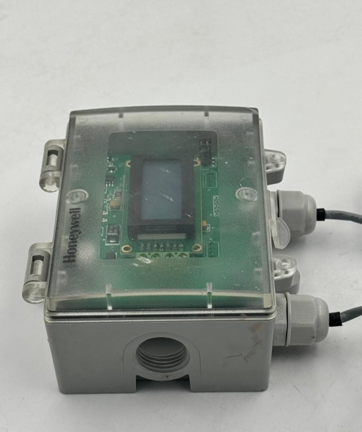 Honeywell HDPB04S15 Differential Pressure Transmitter | Made in Canada ( 1pcs )7