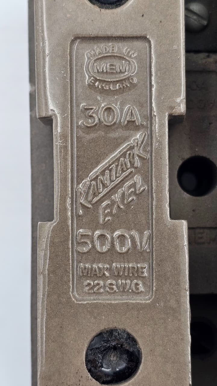 MEM Kantark Exel | B566/1 |Fuse Carrier Set | 30A | 500V | UK Made6