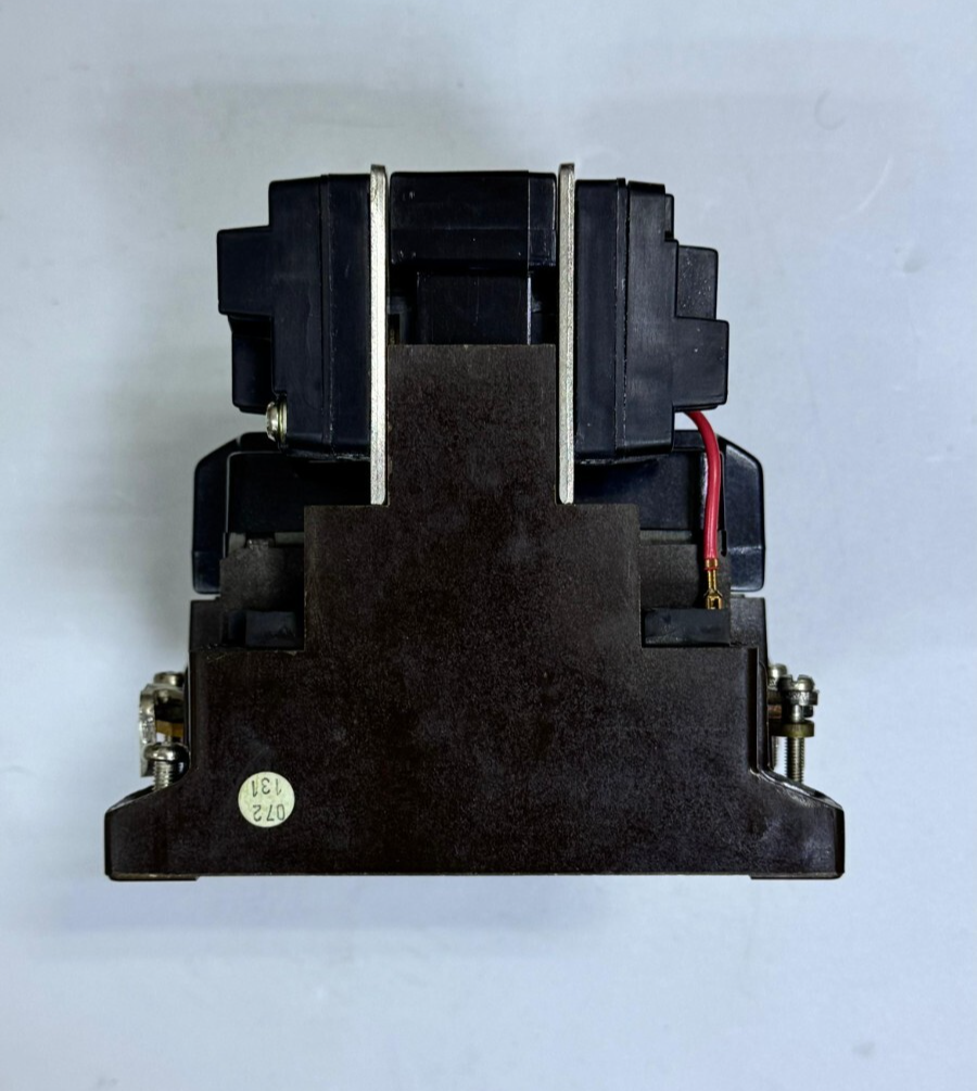 KlocknerMoeller DIL 322 Contactor | 140A | 220–660V AC | AC2/AC33