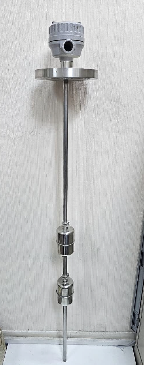 Float Level Switch |  Liquid Level Sensor | 1150 3B A182F304 |  1300 mm0