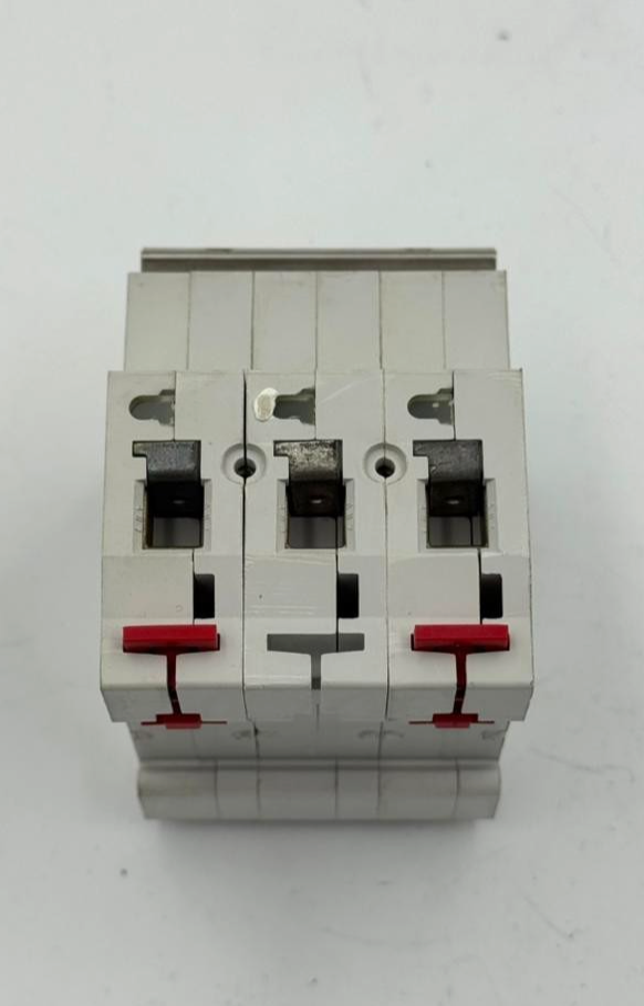 Merlin Gerin Compact C32N | 5A | circuit breaker(1 pcs )5