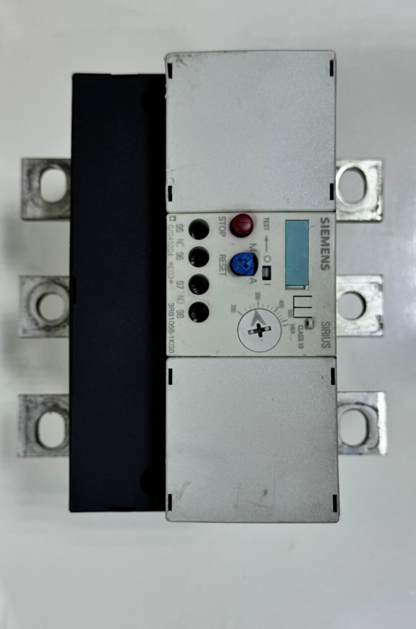Siemens Motor Protection Relay – Model 3RB10661KG0 | 540 A | Made in Germany1