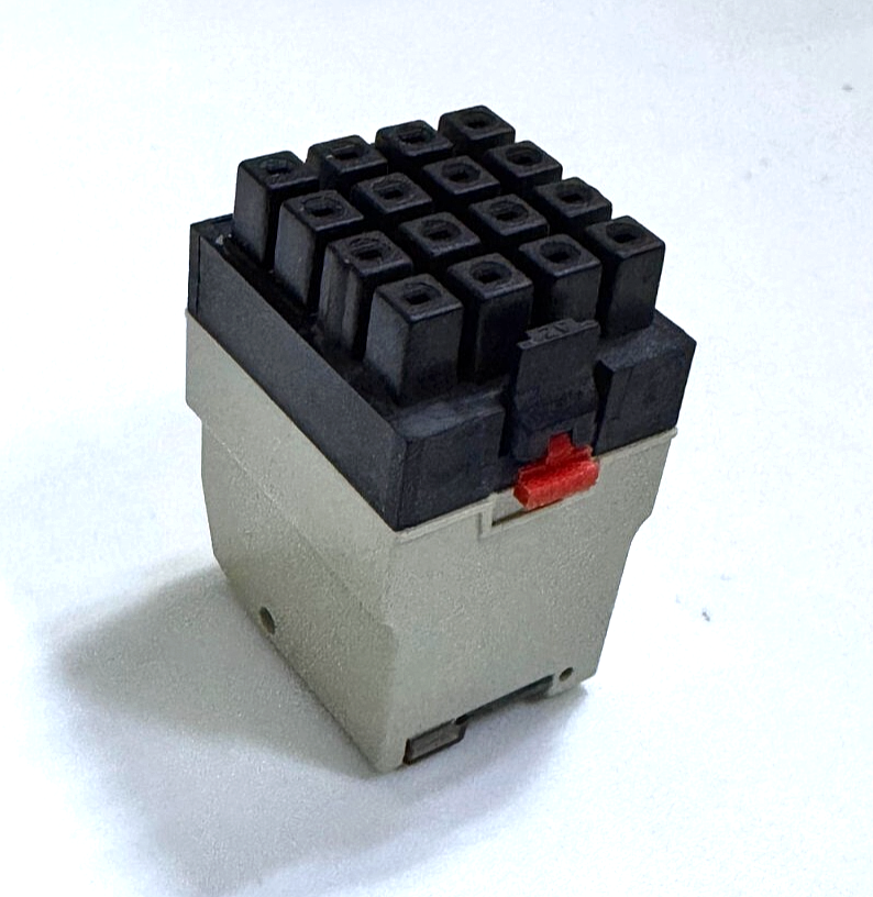 Schneider RHN411M Instantaneous Relay – 220V 50Hz, 5A | Made in France0