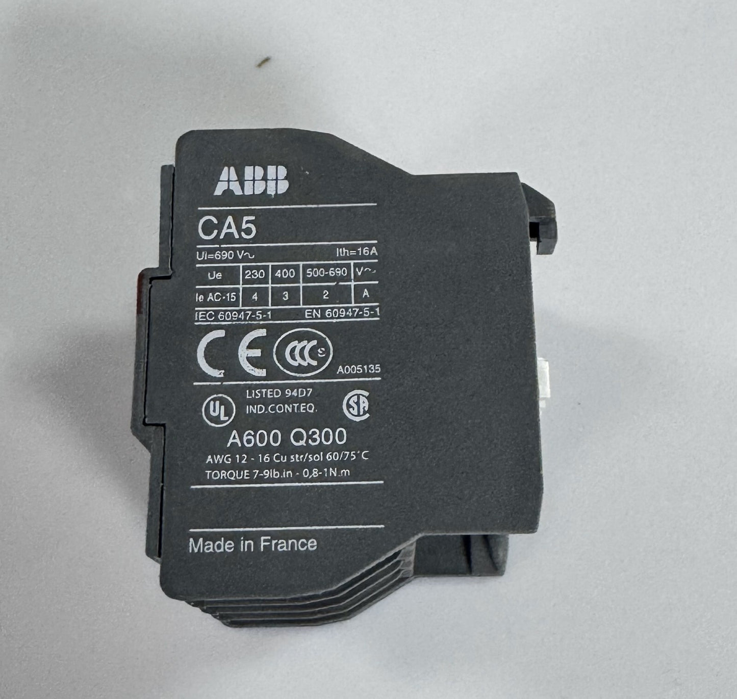 ABB CA522U Auxiliary Contact Block | 2NO + 2NC | 690V AC, 16A | IEC 60947515