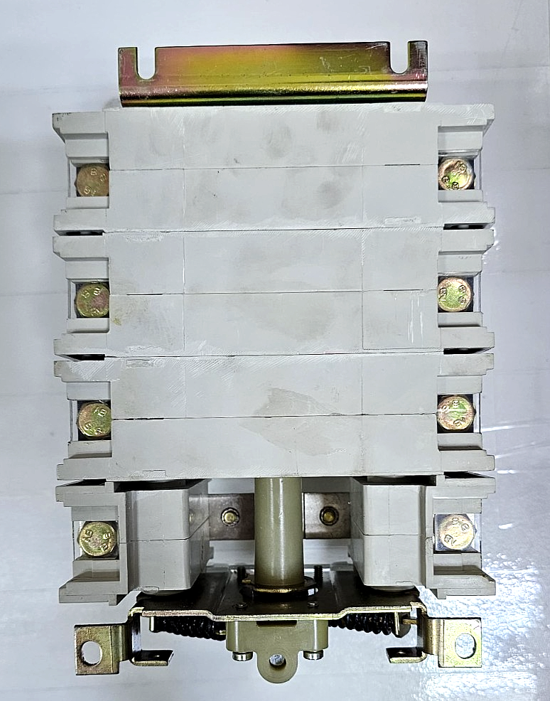 Bill Switchgear | FCS1253N | 125A, 550V | Fuse Combination Switch & Isolator6