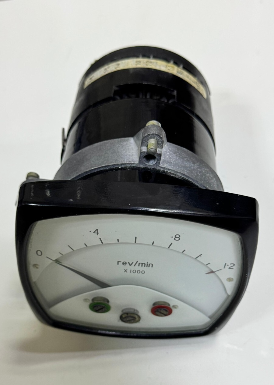 Analog Panel Mount Tachometer Gauge – 0 to 1200 RPM (x1000 rev/min), Industrial1
