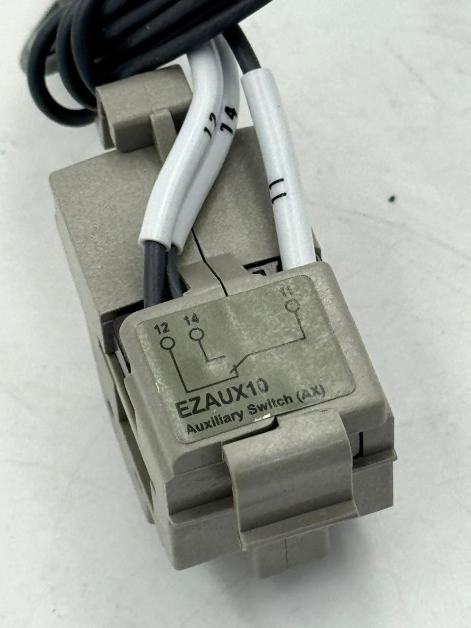 Schneider EZA UX10 Auxiliary Switch5