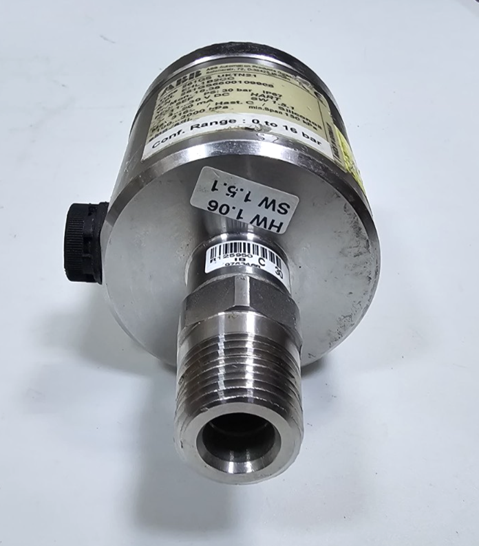 ABB 261GS UKTN21 Pressure Transmitter – 4–20 mA HART, IP67, 30 bar, Germany made4