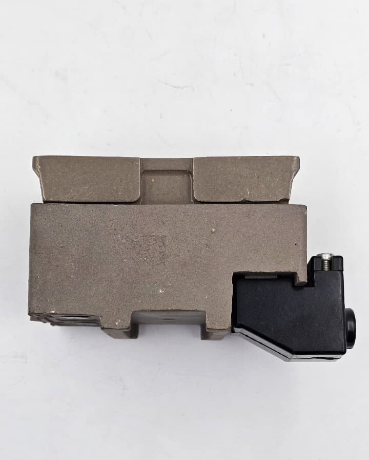MEM Kantark Exel | B566/1 |Fuse Carrier Set | 30A | 500V | UK Made4