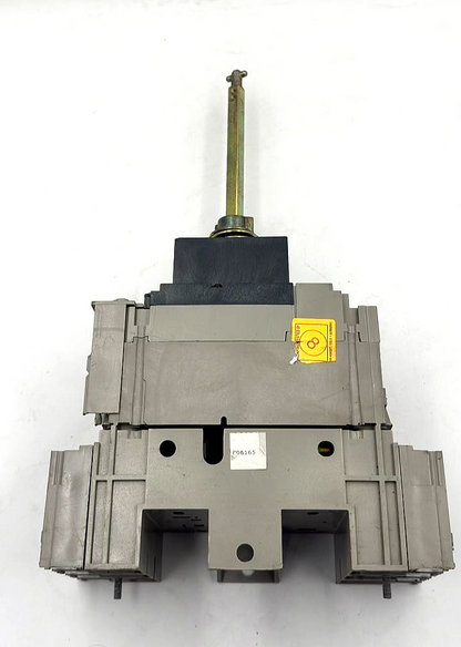 Merlin Gerin NS100-160-250 Circuit Breaker | 250 A 6