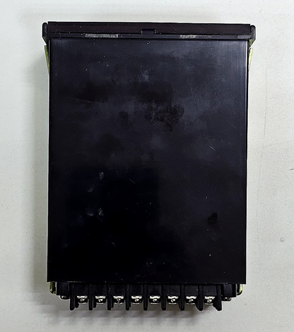 Maxthermo Gitta | WHM33 | Digital Panel Meter | 10A | 600V AC7