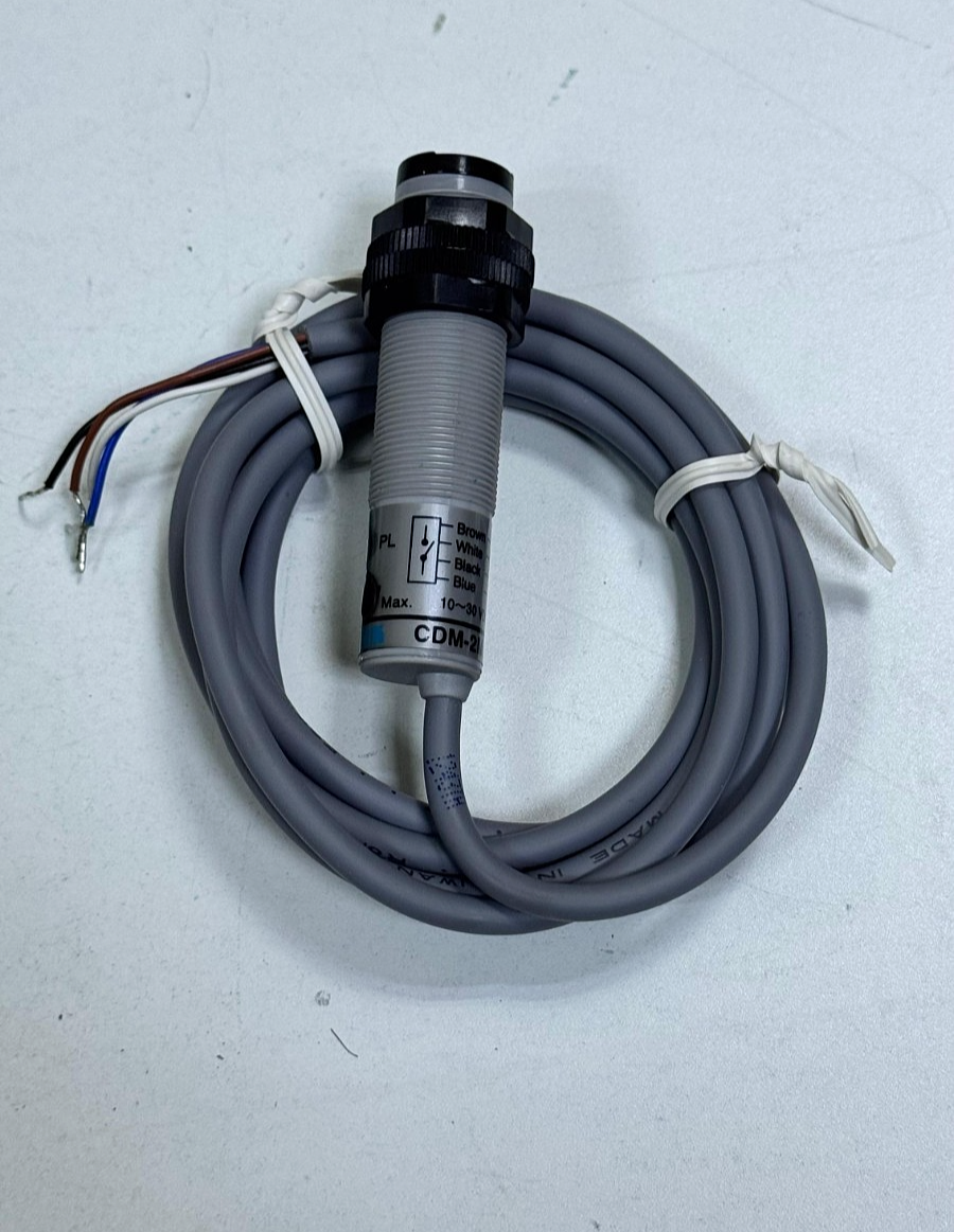 Fotek | CDM2MAX+MR1 | M18 Photo Sensor | Fast Shipping2