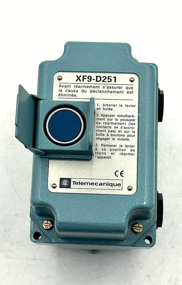 Telemecanique XF9D251 Mechanical Trip Device with Manual Reset2