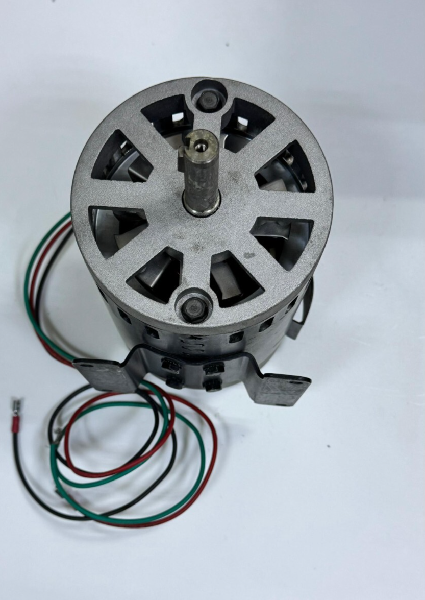 LEESON C42D340BΘA Permanent Magnet DC Motor | 7.5A | 4900 RPM | 180 DC3