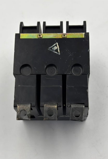 Circuit Breaker 30A | Made in Dominican Republic8